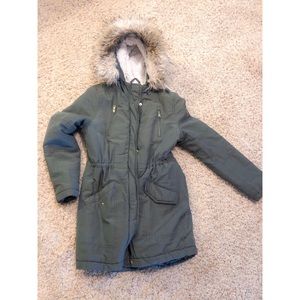🧥 AE ARMY GREEN JACKET WITH FUR HOOD!!